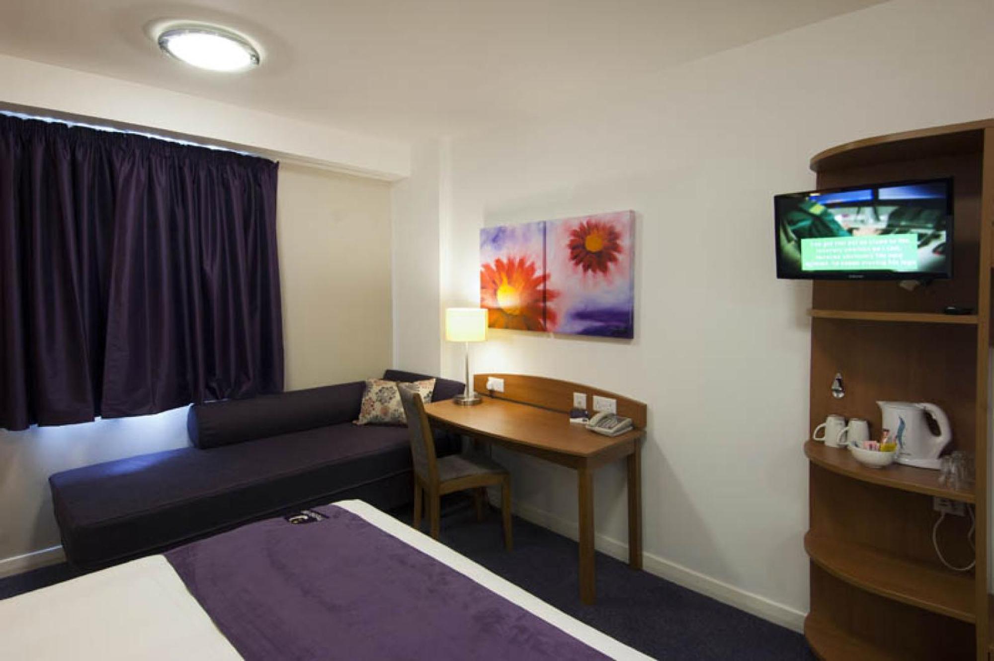Premier Inn Dover East 외부 사진