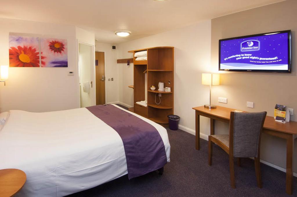 Premier Inn Dover East 외부 사진