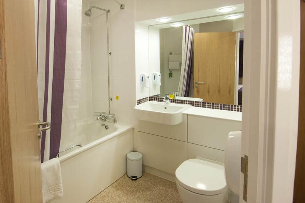 Premier Inn Dover East 객실 사진