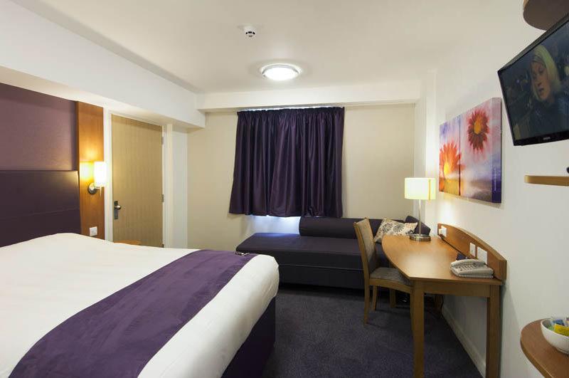 Premier Inn Dover East 외부 사진